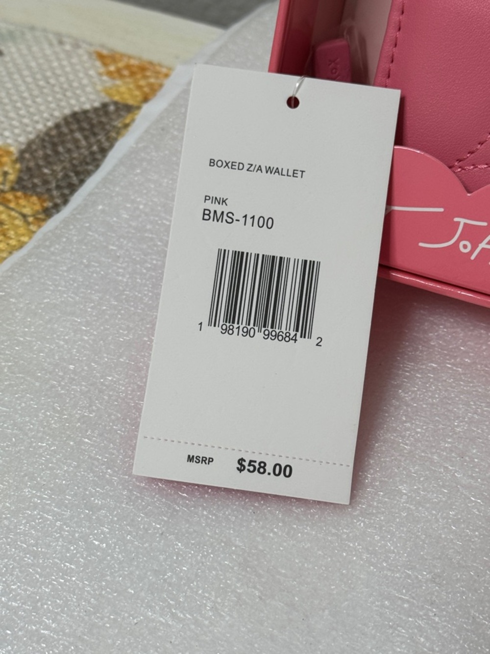 🔥✨ Betsey Johnson Hot Pink Quilted Heart Wristlet Wallet❤️ - Picture 4 of 9